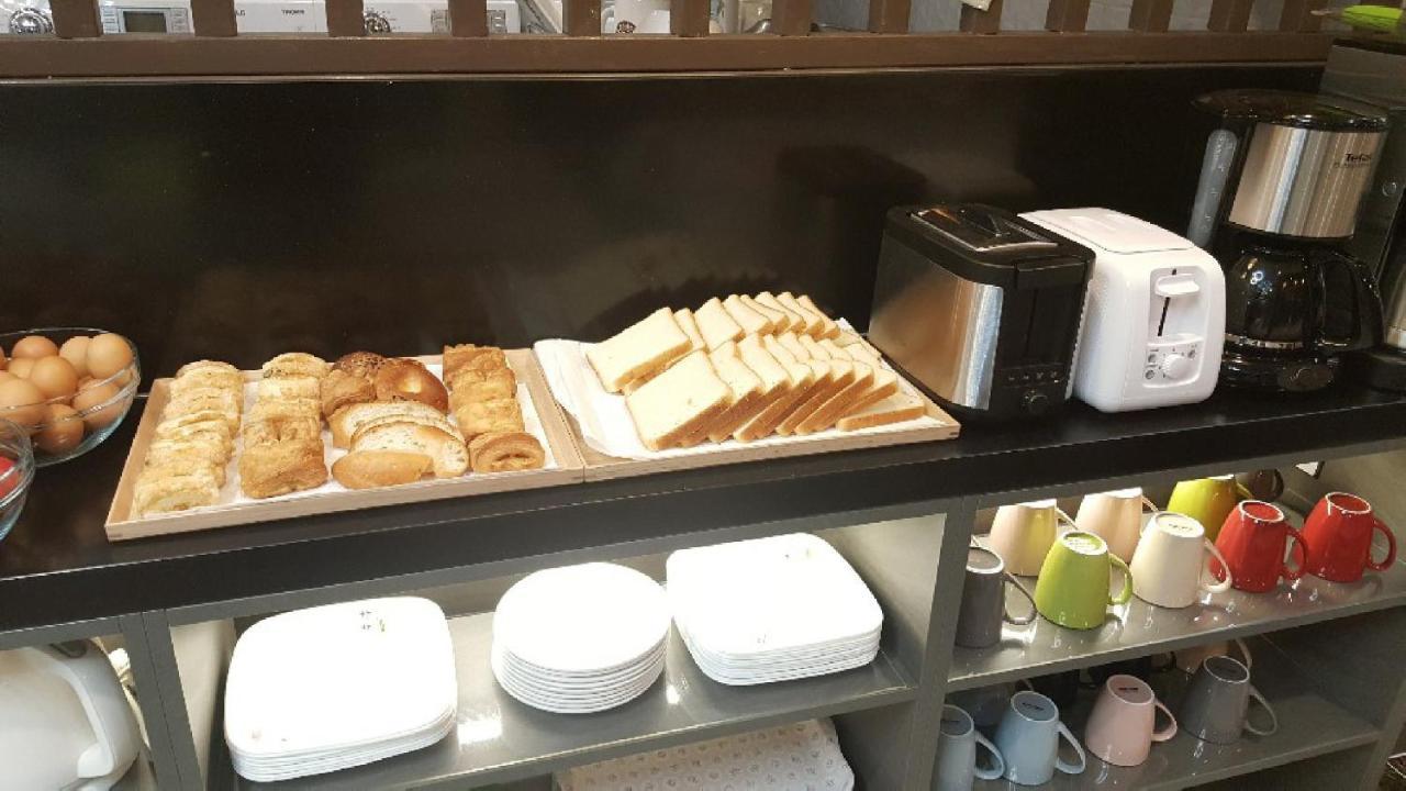 J-Honor Guesthouse Сеул Екстер'єр фото
