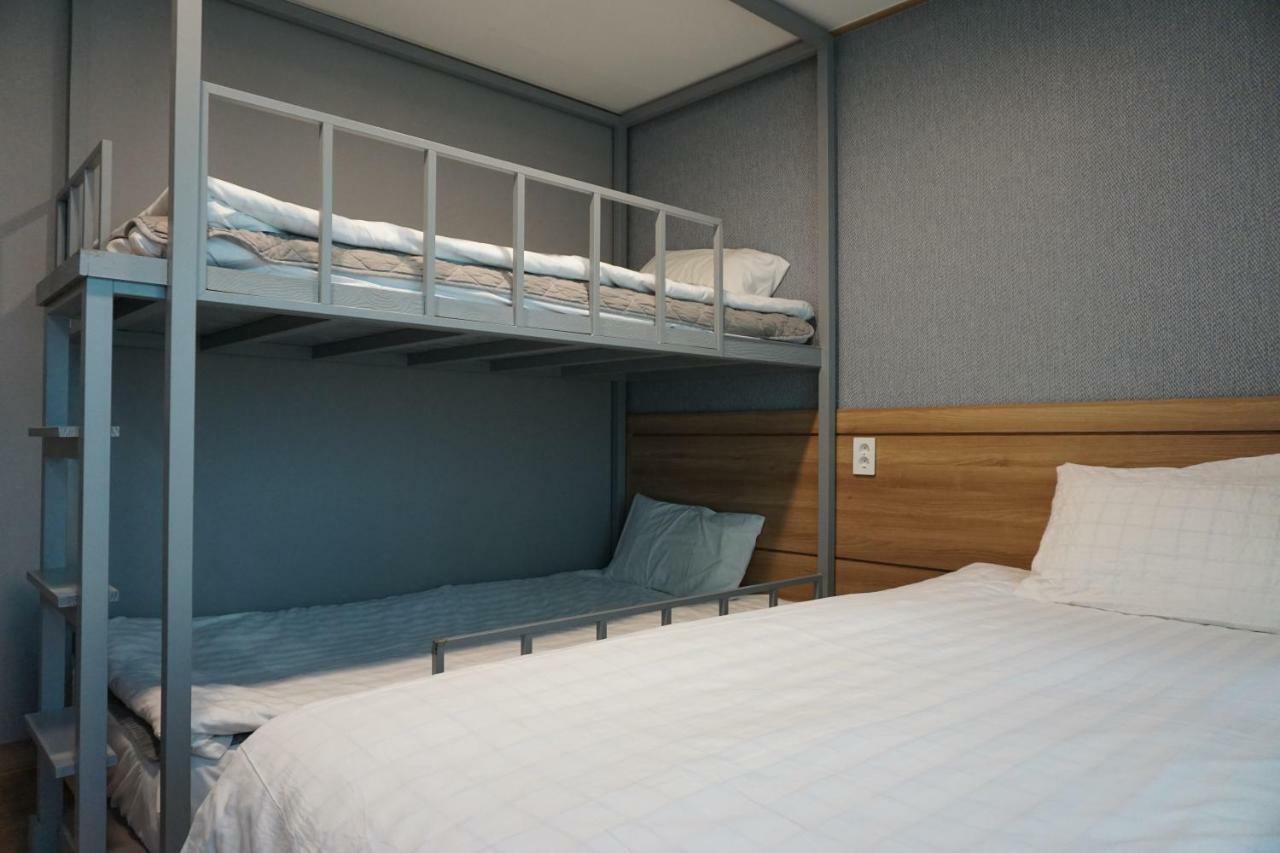 J-Honor Guesthouse Сеул Екстер'єр фото