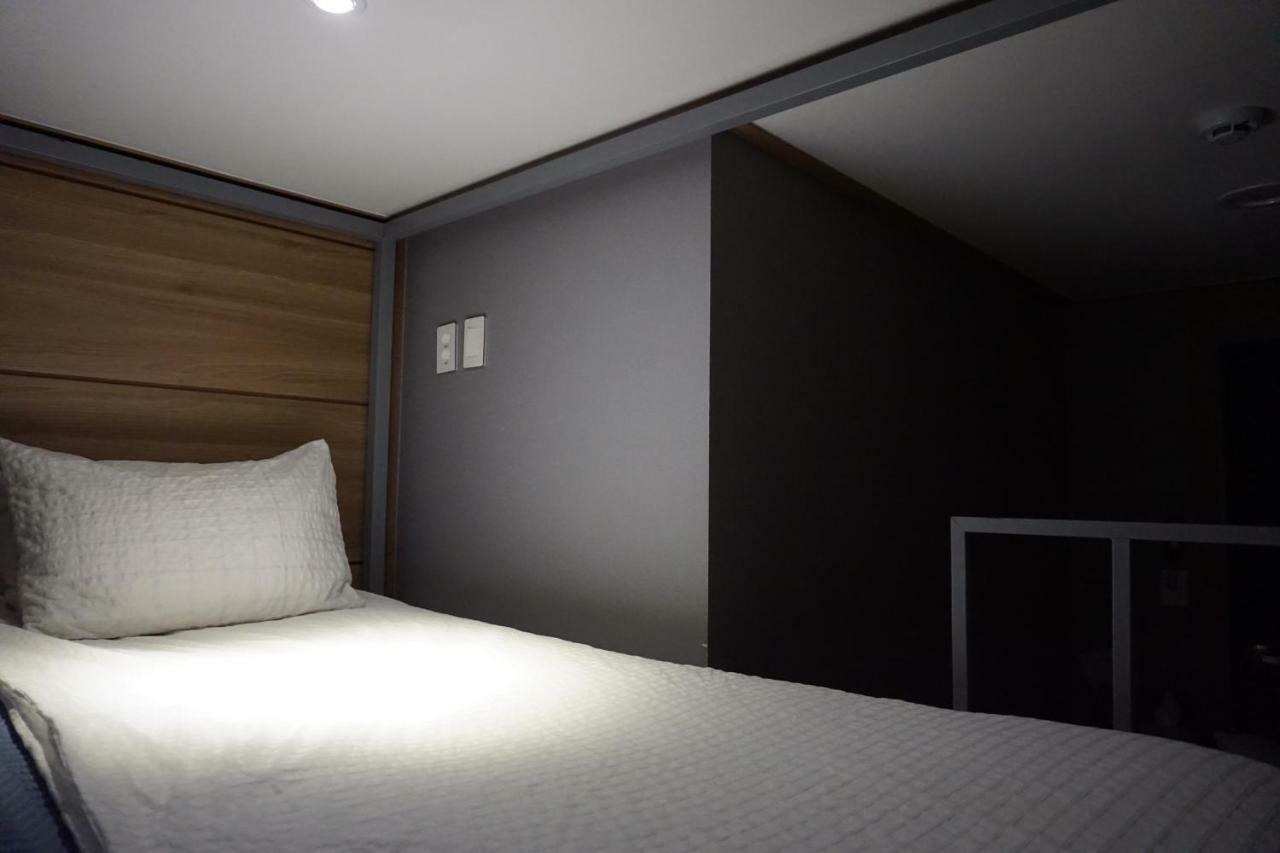 J-Honor Guesthouse Сеул Екстер'єр фото