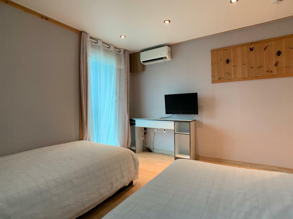J-Honor Guesthouse Сеул Екстер'єр фото