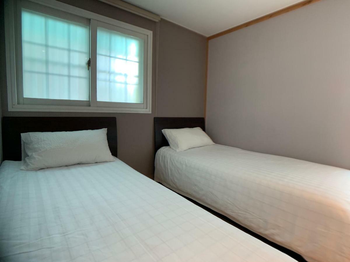 J-Honor Guesthouse Сеул Екстер'єр фото