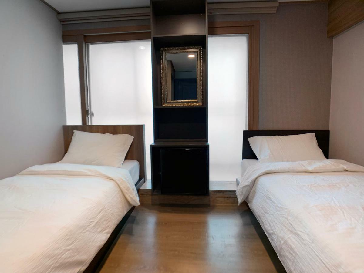 J-Honor Guesthouse Сеул Екстер'єр фото