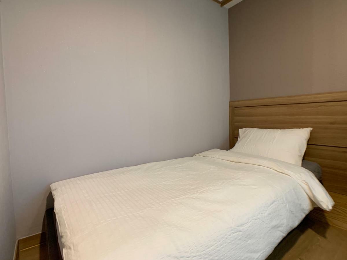 J-Honor Guesthouse Сеул Екстер'єр фото