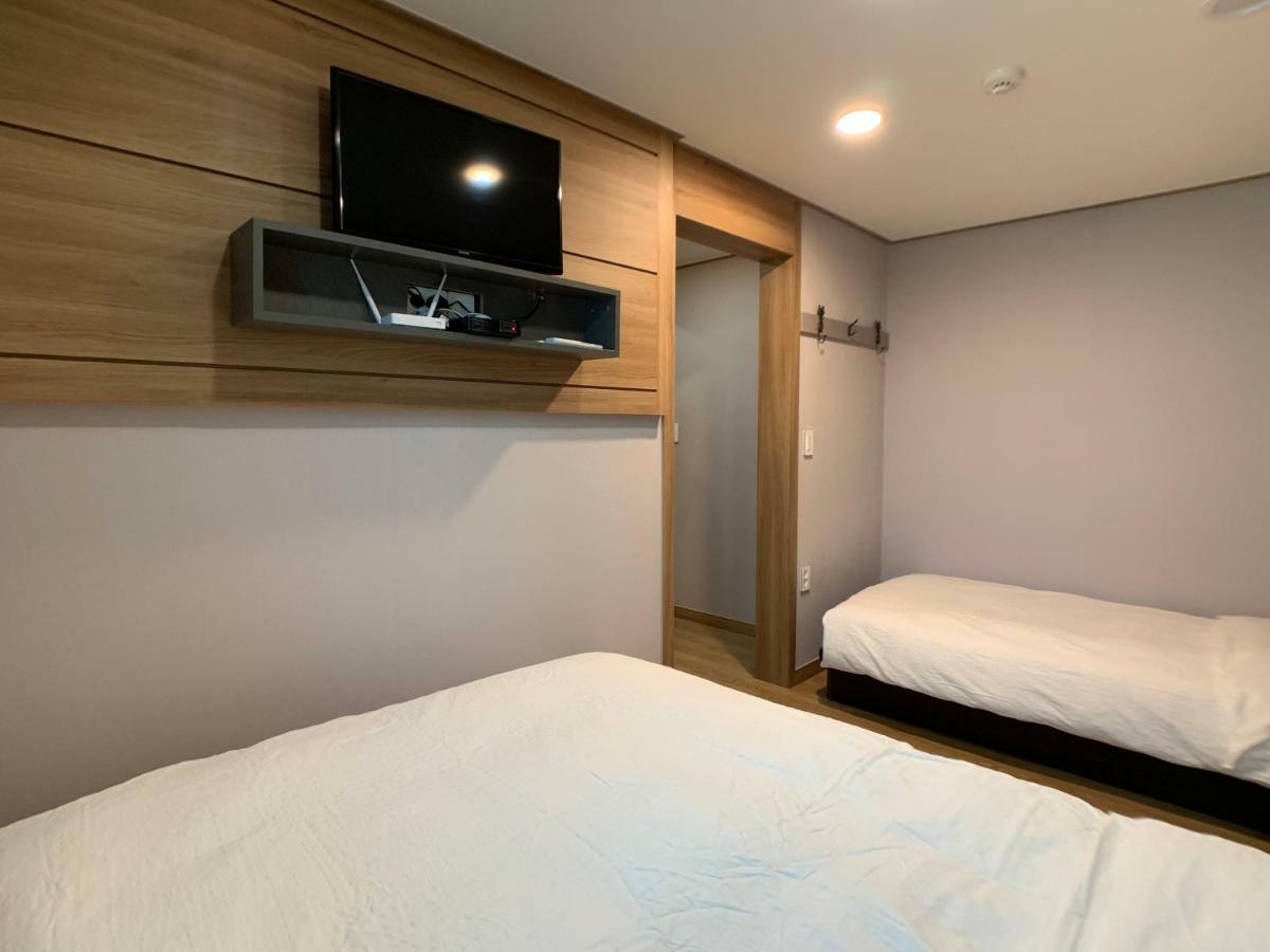 J-Honor Guesthouse Сеул Екстер'єр фото