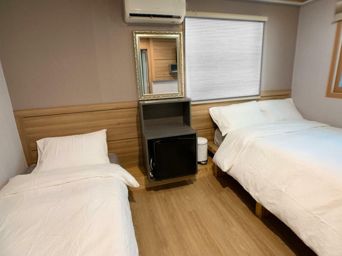 J-Honor Guesthouse Сеул Екстер'єр фото