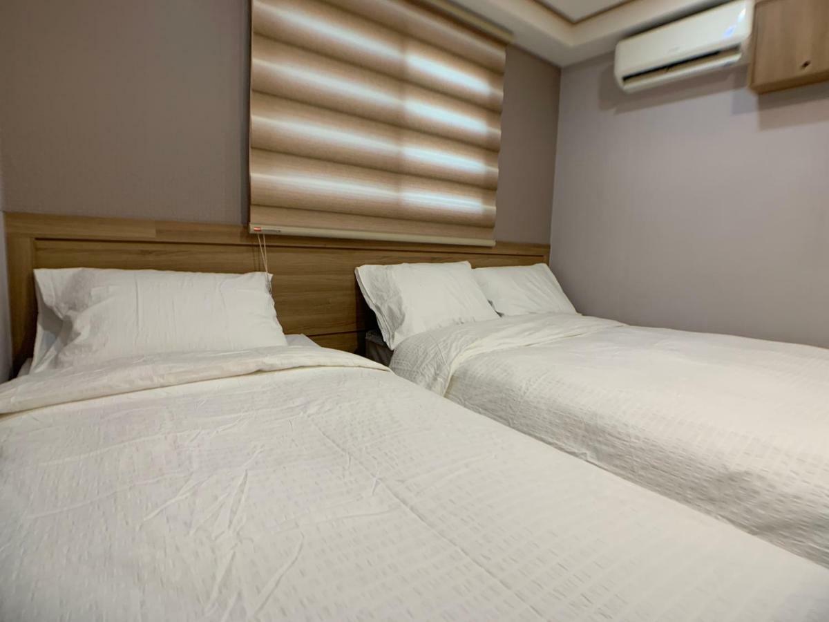 J-Honor Guesthouse Сеул Екстер'єр фото