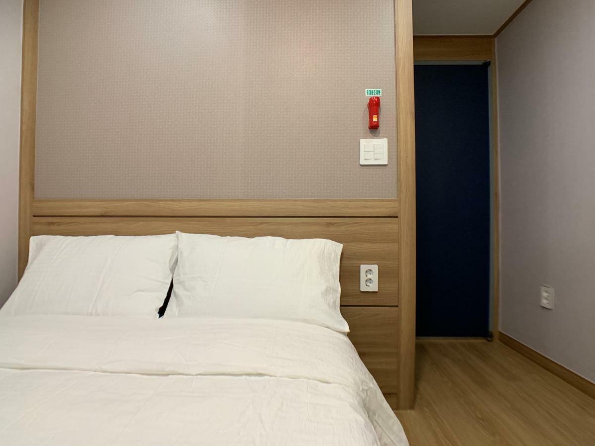 J-Honor Guesthouse Сеул Екстер'єр фото