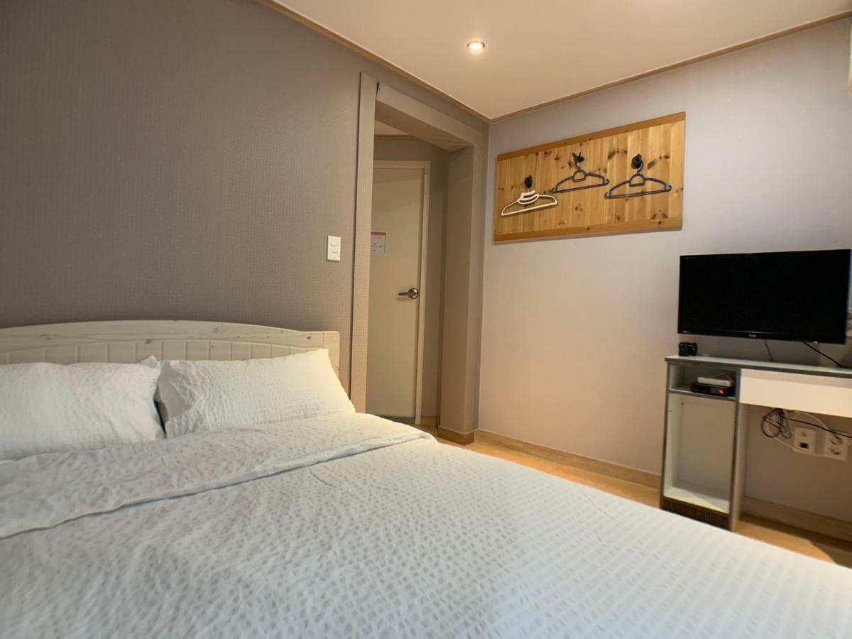 J-Honor Guesthouse Сеул Екстер'єр фото